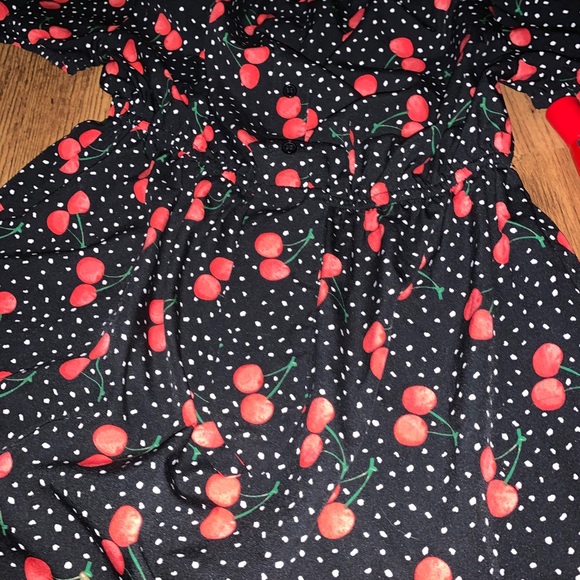 50s inspired black and white dress with cherries - Picture 4 of 10